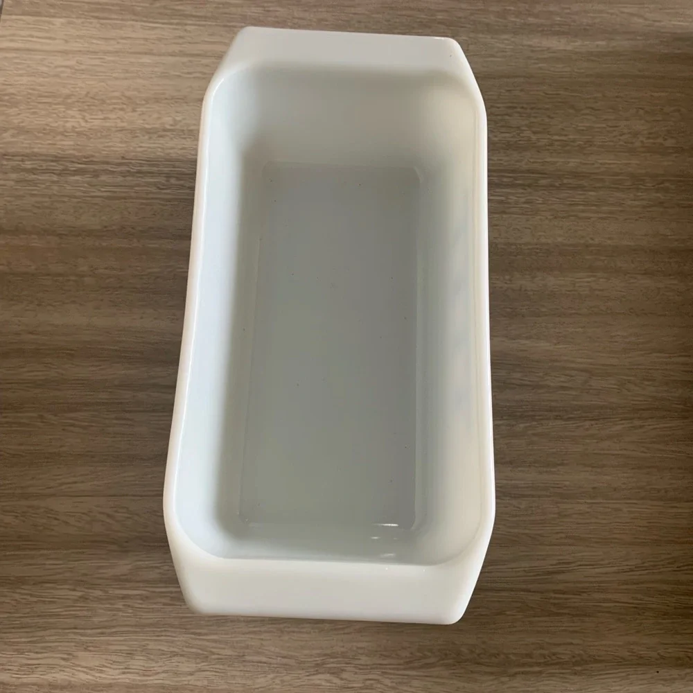 NWOT PYREX Vintage Loaf Bread Pan White Blue Snowflake No 913 -8.5